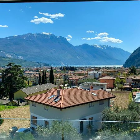 Visioni Lake View Boutique Rooms & Breakfast - Adults Friendly 加尔达湖滨 外观 照片
