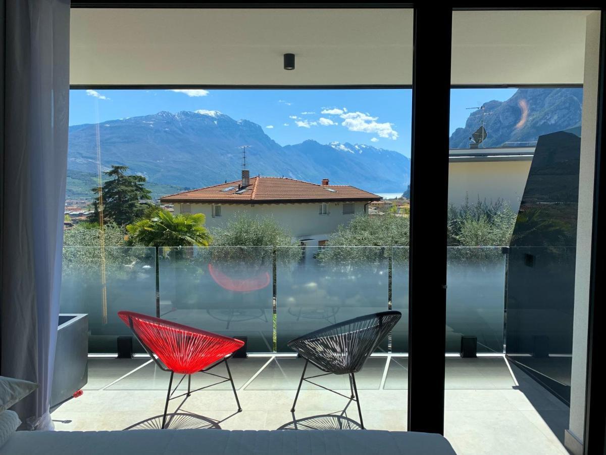 Visioni Lake View Boutique Rooms & Breakfast - Adults Friendly 加尔达湖滨 外观 照片