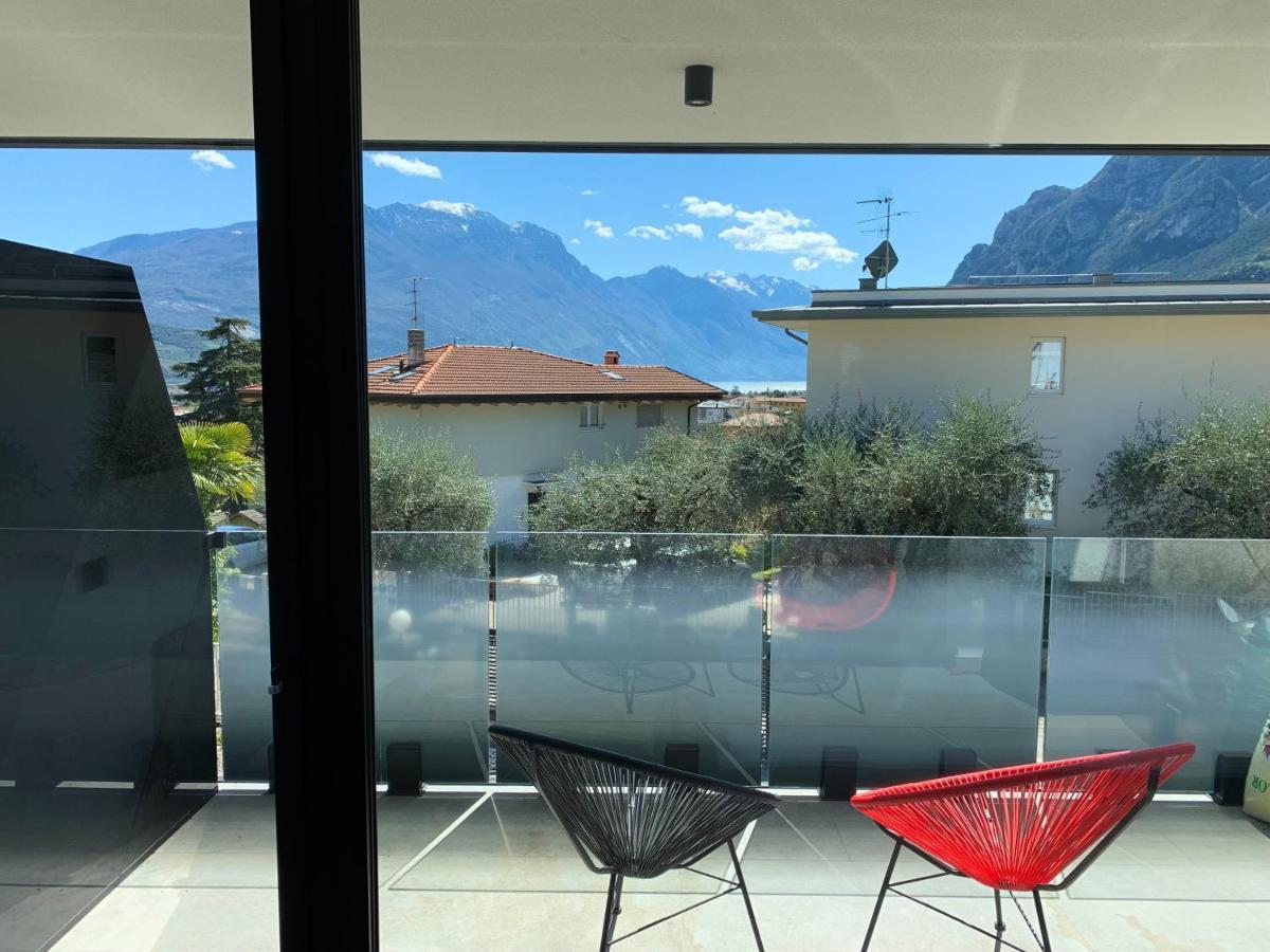 Visioni Lake View Boutique Rooms & Breakfast - Adults Friendly 加尔达湖滨 外观 照片