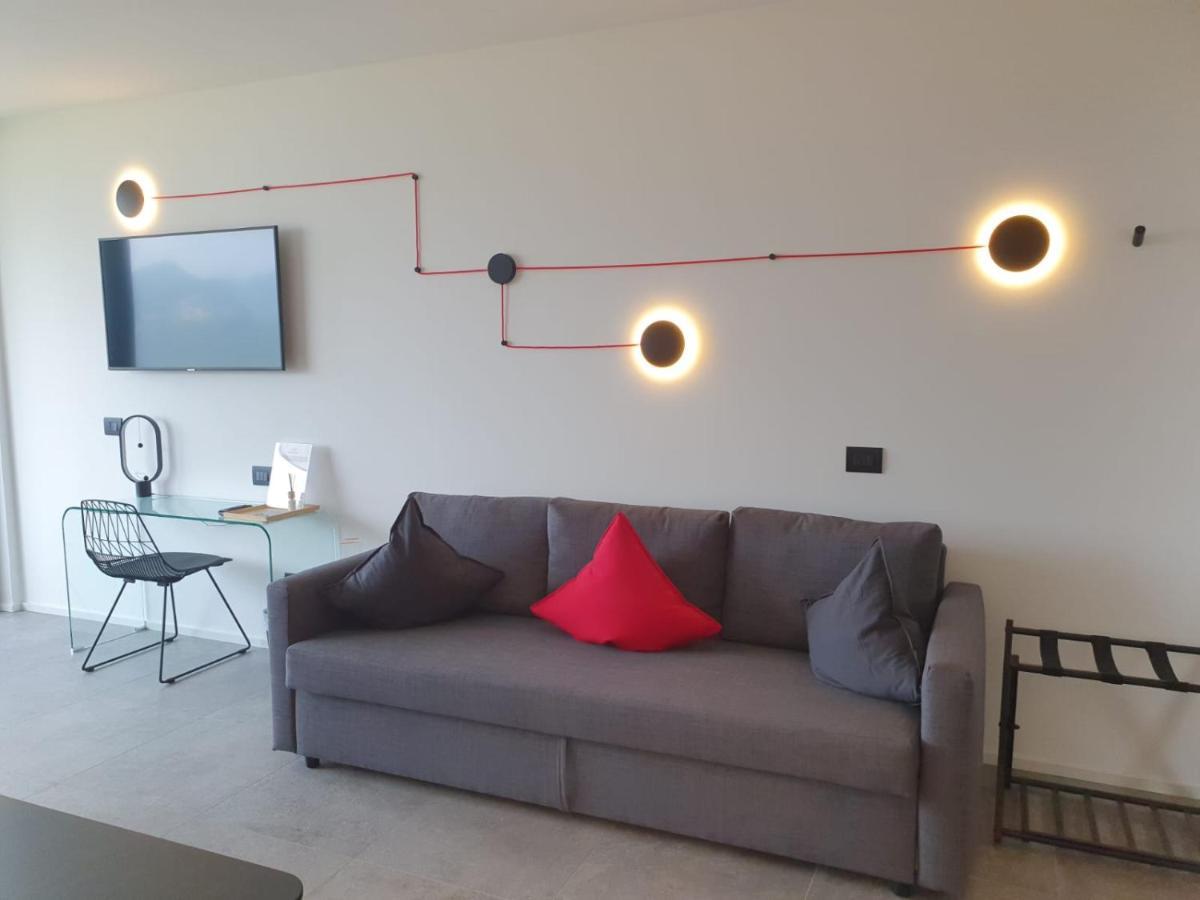 Visioni Lake View Boutique Rooms & Breakfast - Adults Friendly 加尔达湖滨 外观 照片
